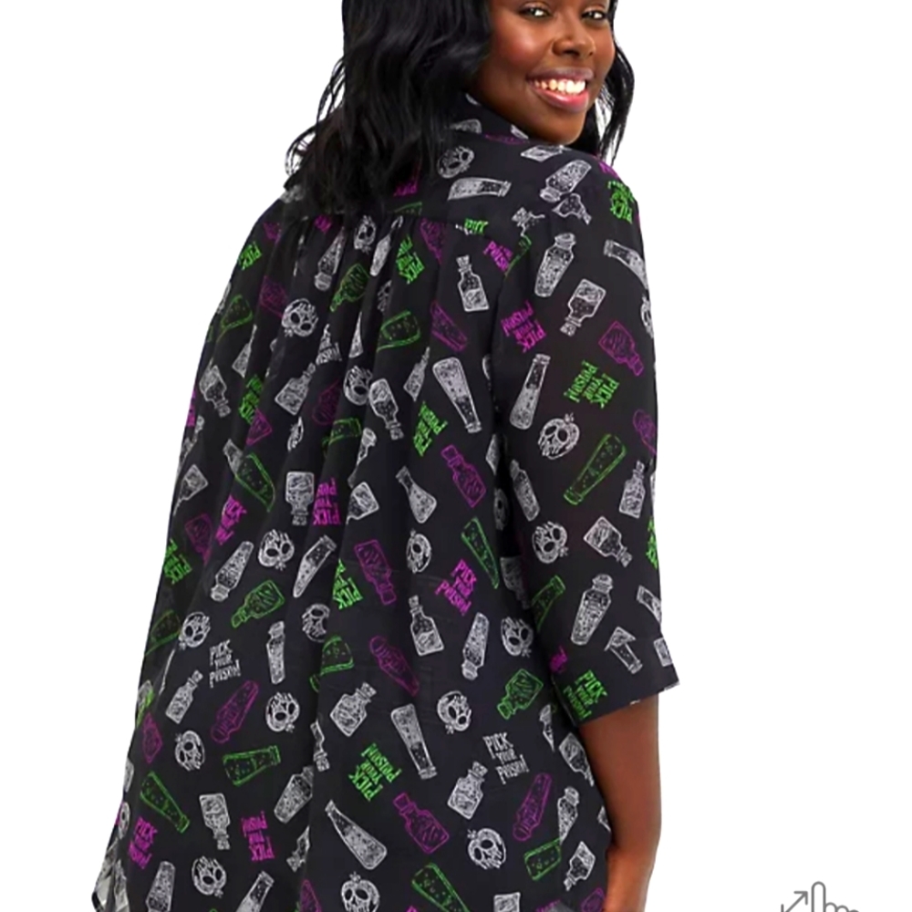 Button up tunic disney villans "pick your poison" Torrid